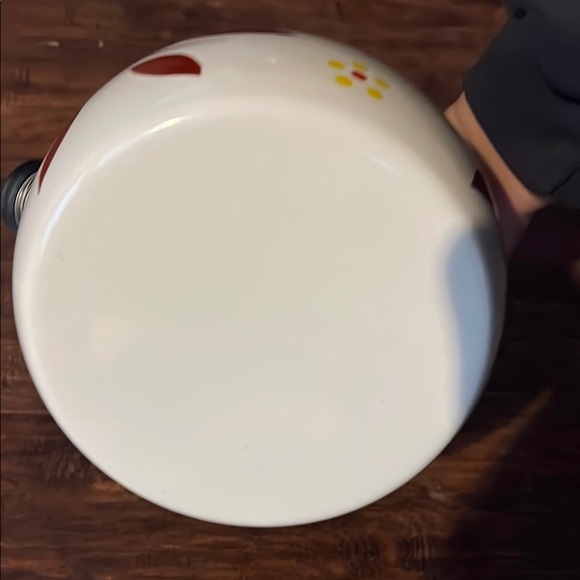 Floral Patterned Teapot with Black Handle - Picture 5 of 5